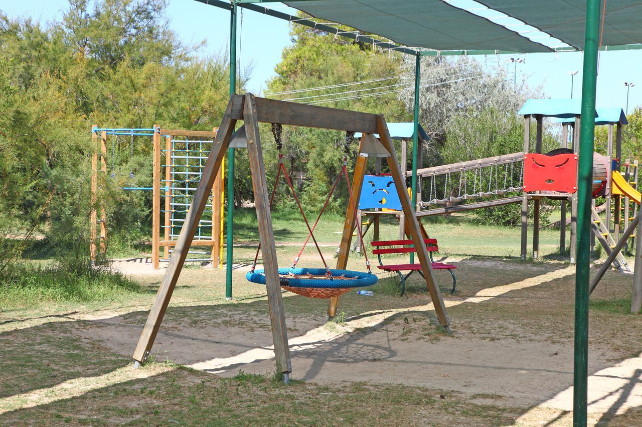 Riva Di Ugento Beach Camping Resort Zewnętrze zdjęcie